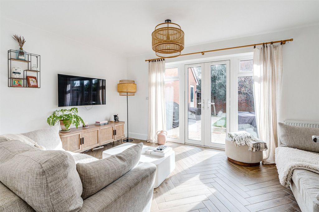 Property photo 2 of 18 Picture No. 03