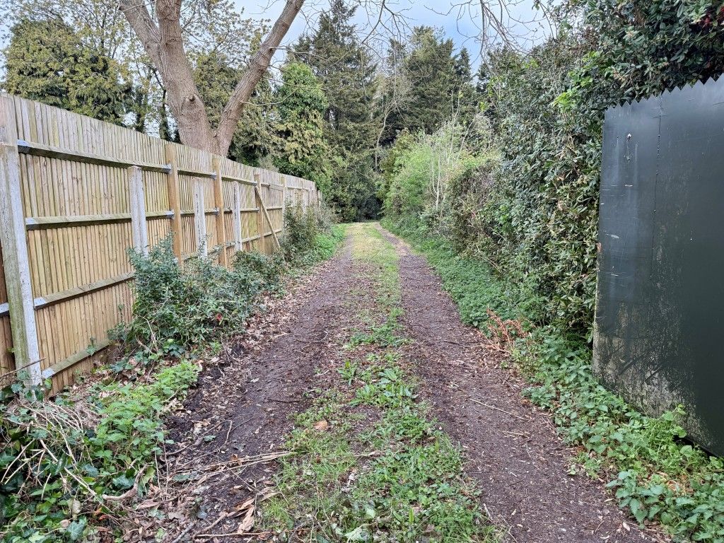 Property photo 3 of 9 Access To Site