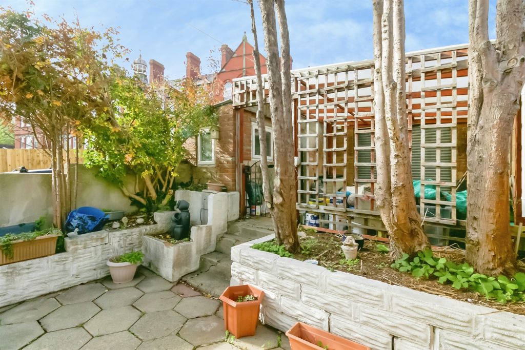 Property photo 3 of 19