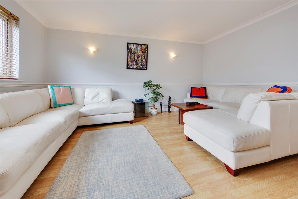 Property photo 3 of 18 0063.Jpg