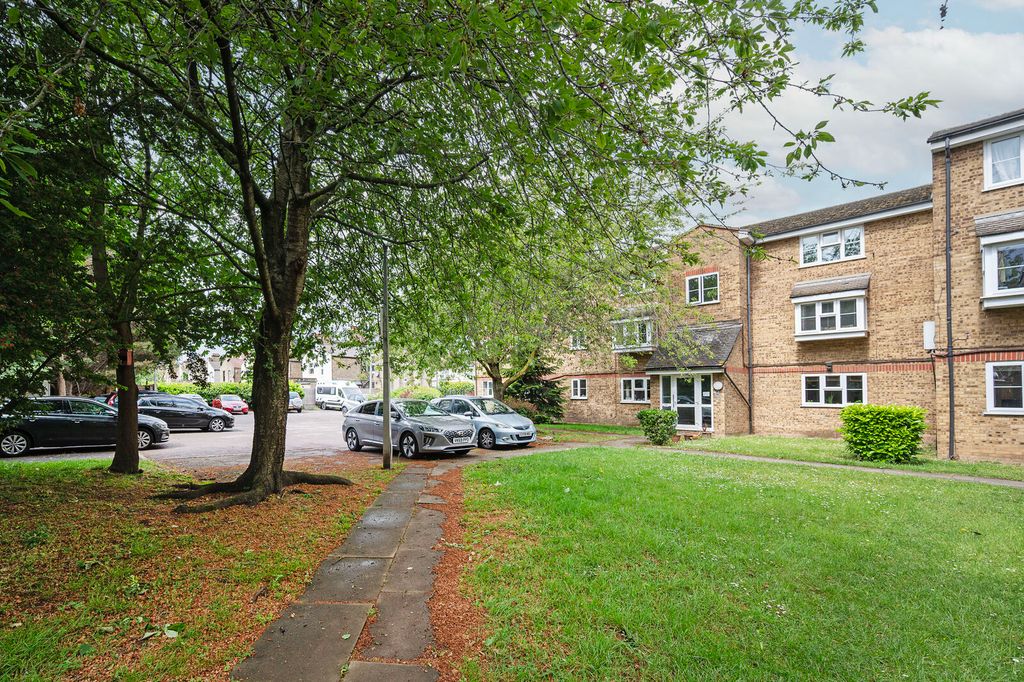 Property photo 3 of 10