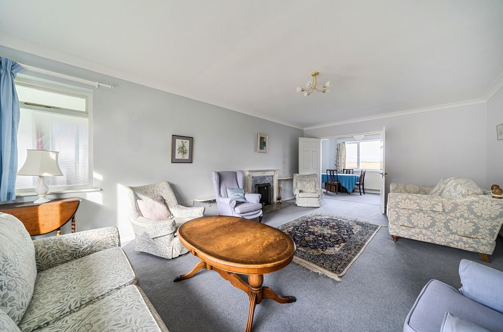 Property photo 3 of 24 1409418-13-699465...