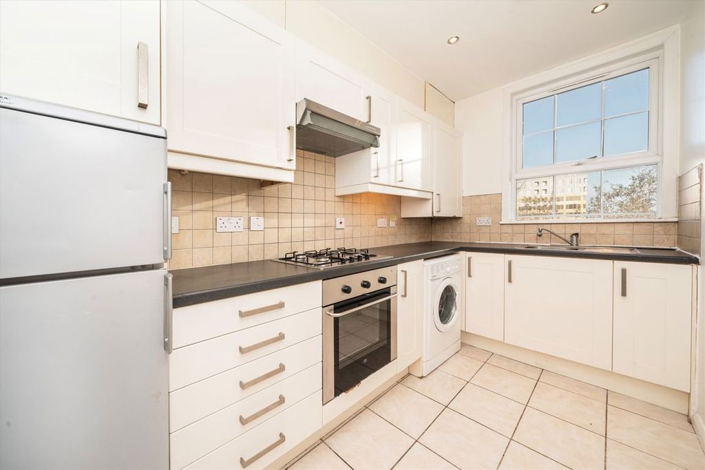 Property photo 3 of 5