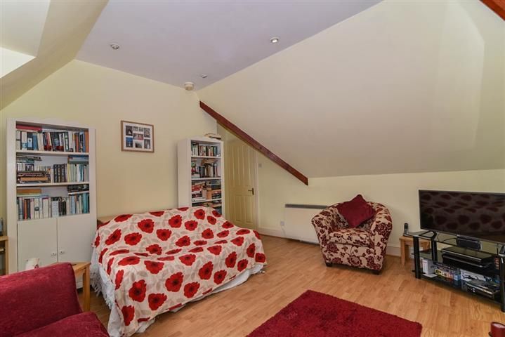 Property photo 3 of 6 Living Room