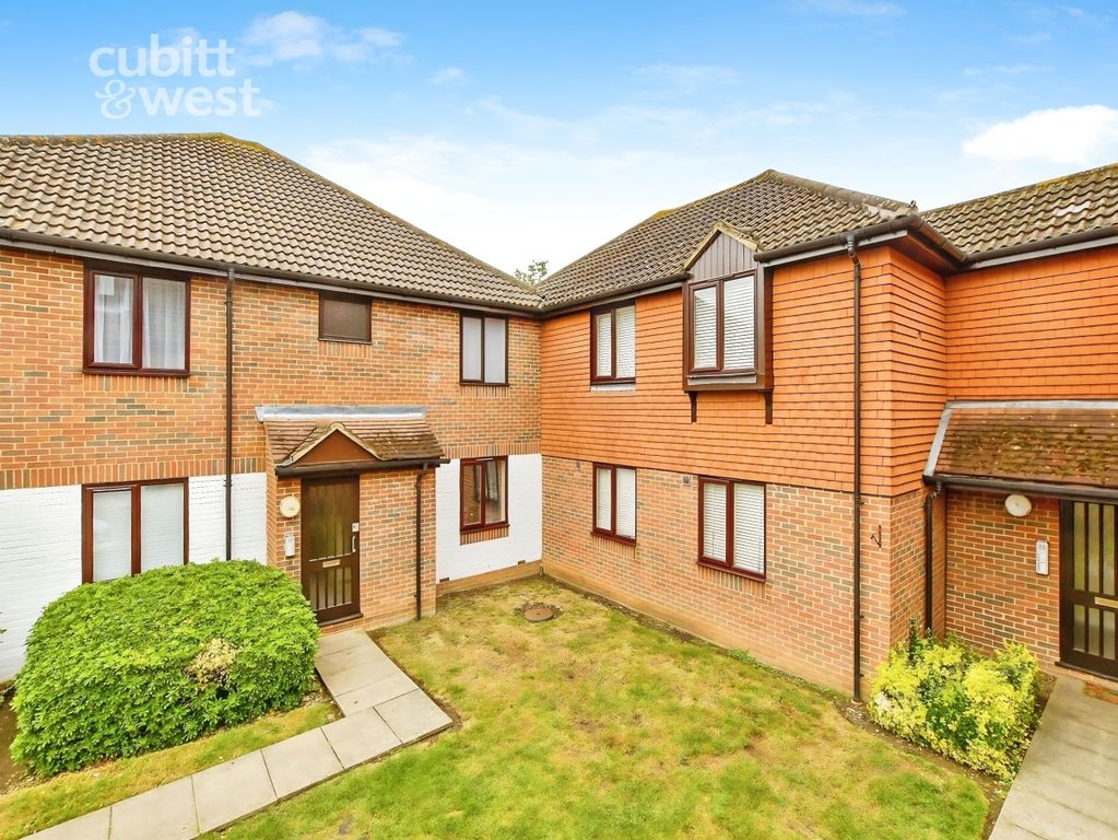 Property photo 3 of 8 1Cb10F91-901Gyvv9