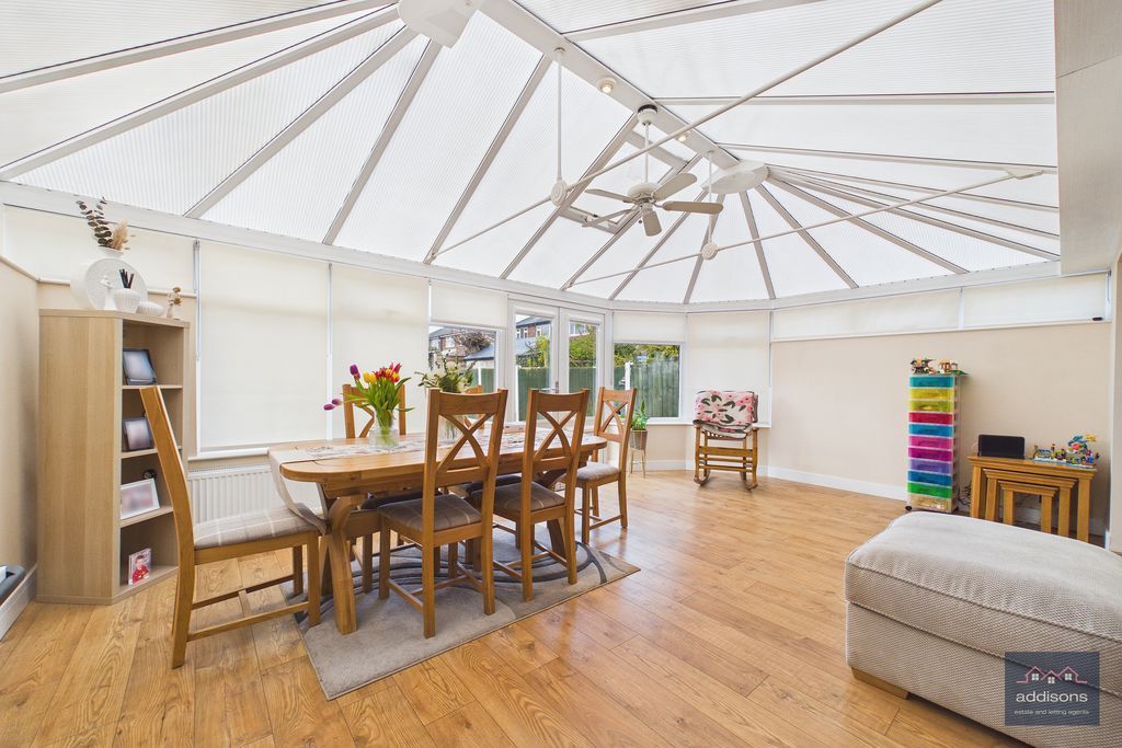 Property photo 3 of 19 Photo 10