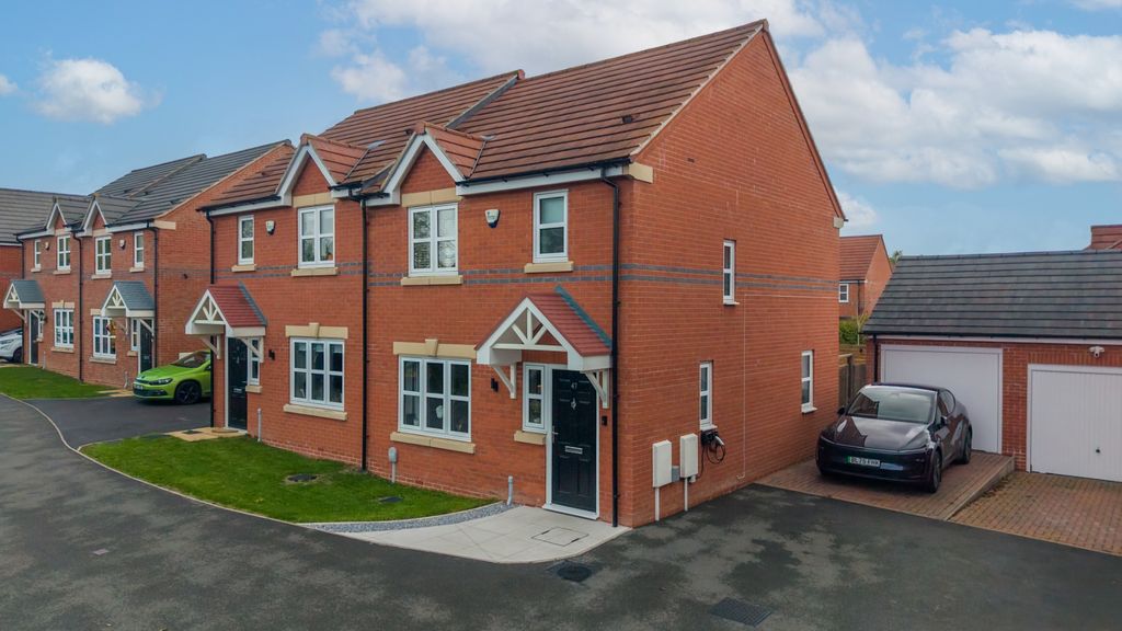Property photo 1 of 22 5532531