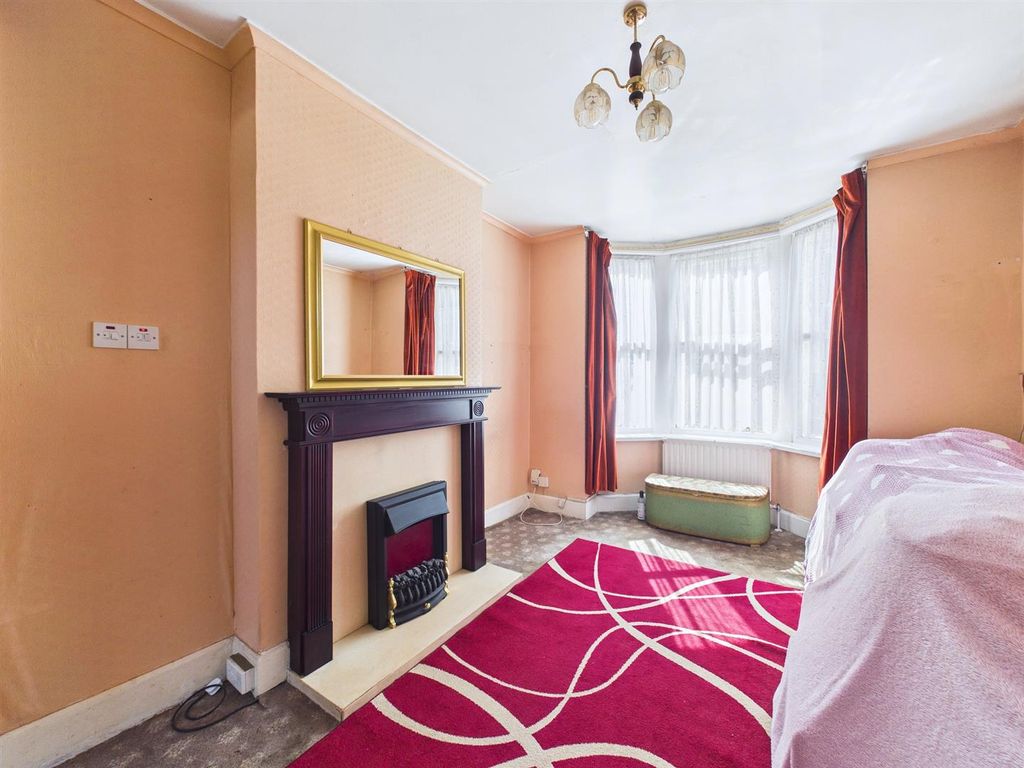 Property photo 2 of 14 2 - House For Refurbishment In Bedminster.Jpg