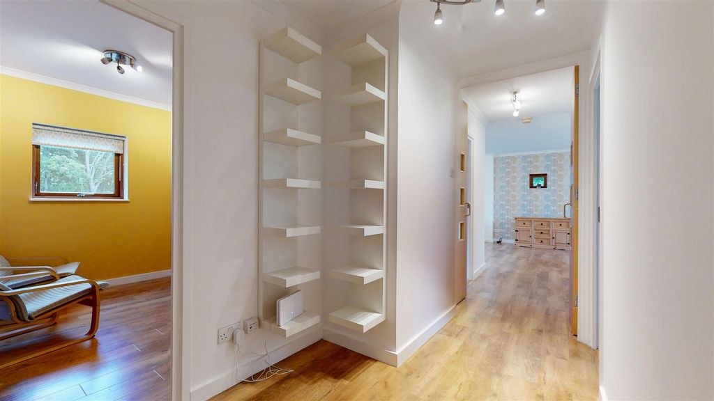 Additional image 24 of 4 bed flat for saleWoodward Place, Loughton Lodge, Milton Keynes MK8