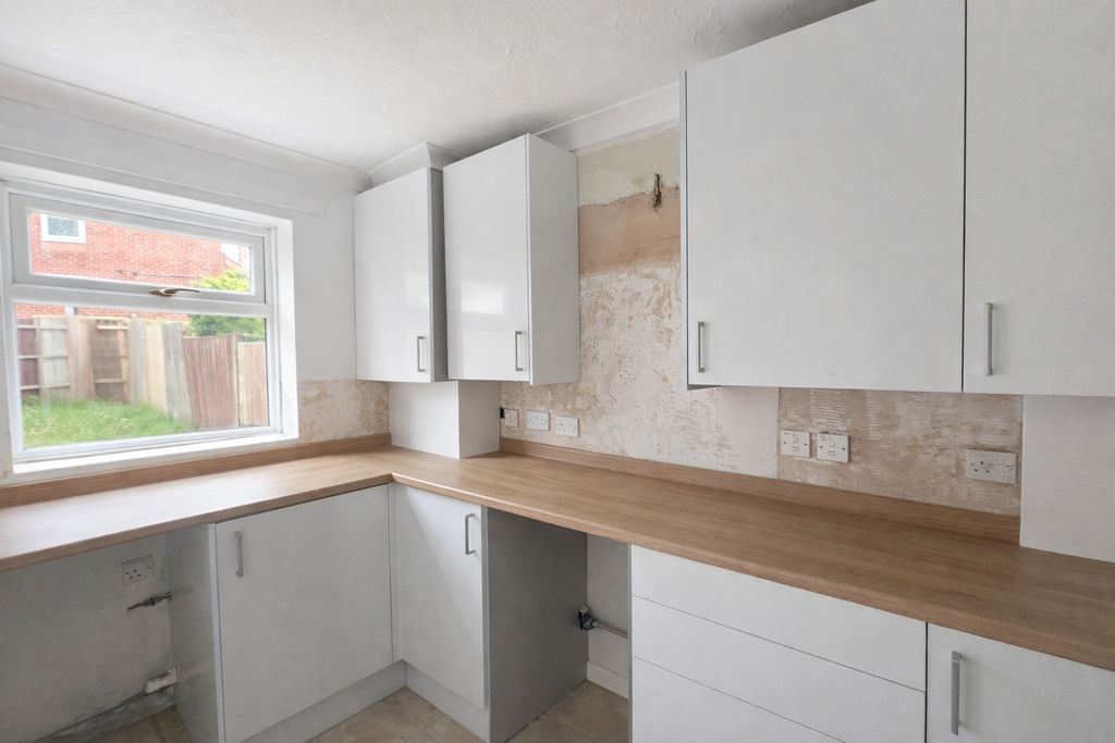 Property photo 2 of 7 Image