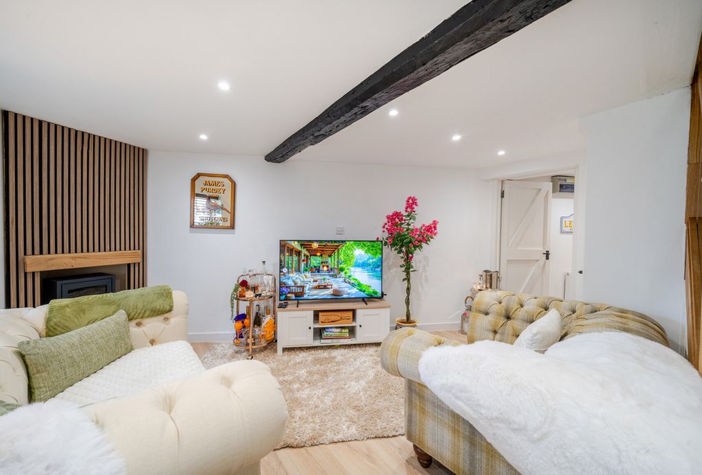 Property photo 2 of 11 1319078-7-68666Ef...
