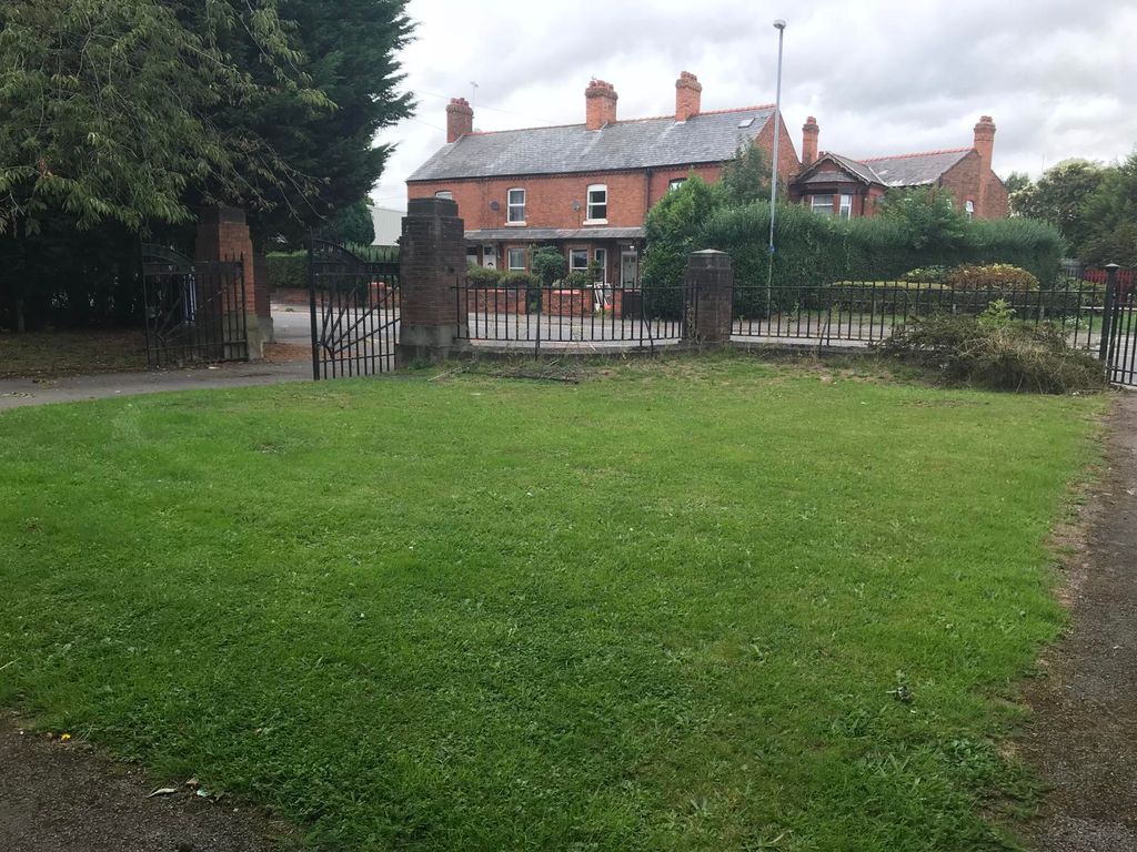 Property photo 1 of 2