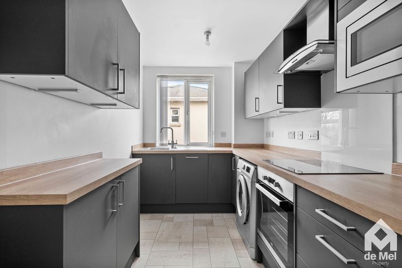 Property photo 2 of 7 Photo 7