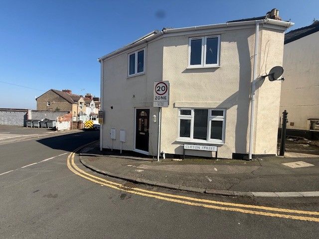 Property photo 1 of 5 1Bcliftonfrontshot