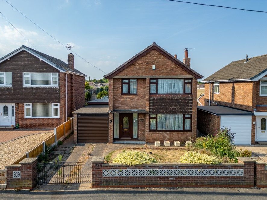 Property photo 1 of 12