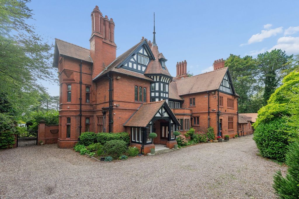 Property photo 1 of 52