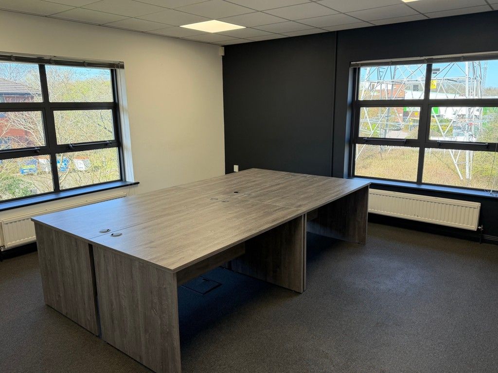 Property photo 3 of 11 Photo 8