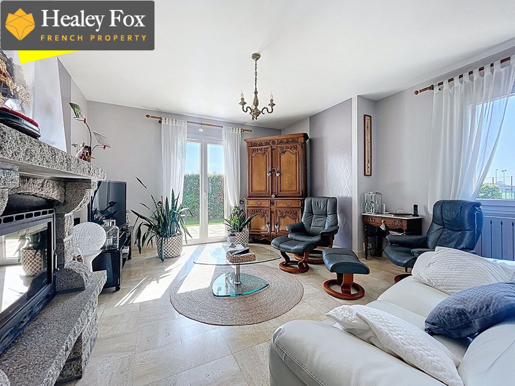 Property photo 2 of 18