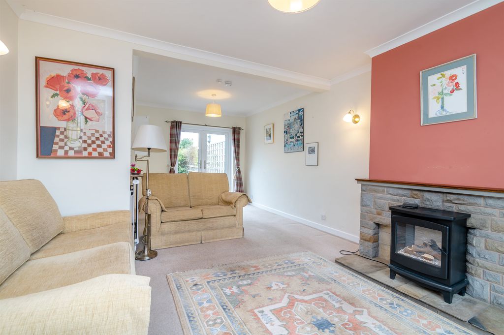 Property photo 3 of 22