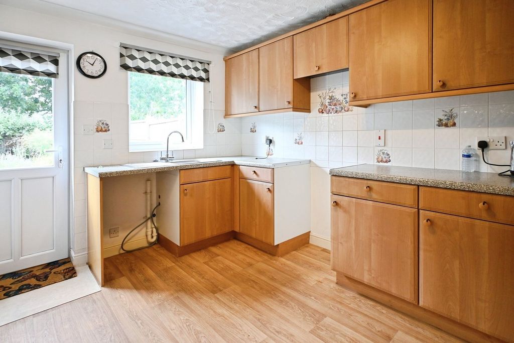 Property photo 3 of 15