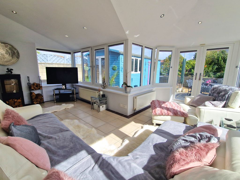 Property photo 3 of 29