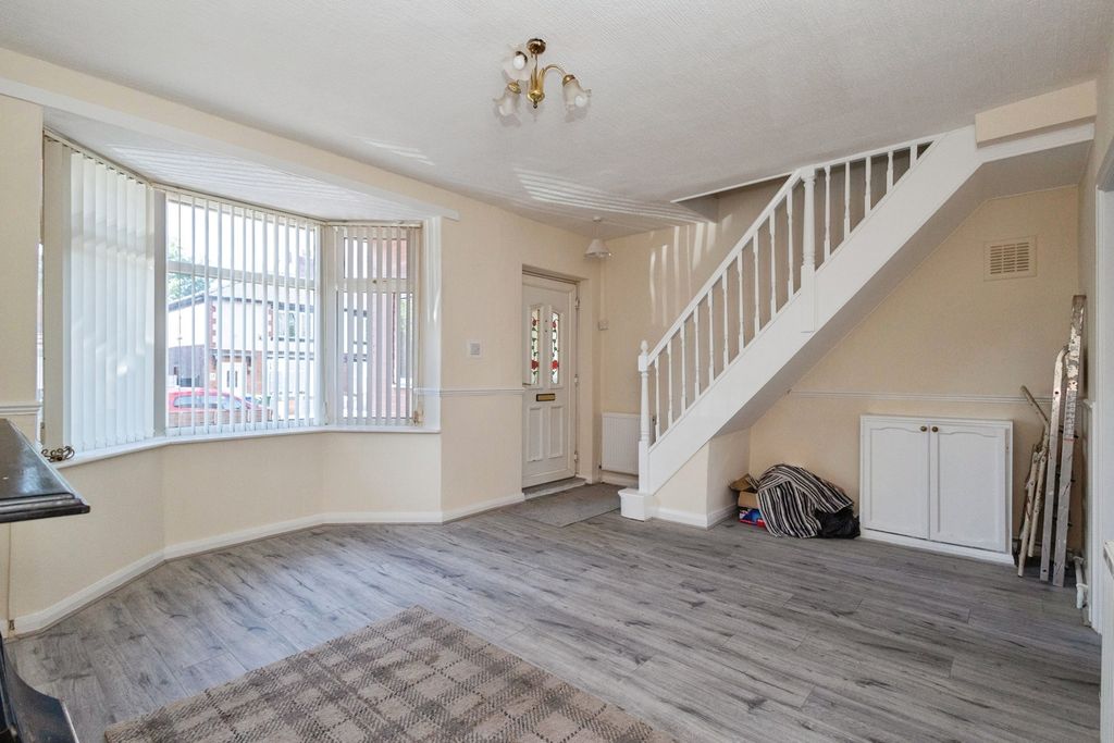Property photo 3 of 20 Pbox-Img.Jpg