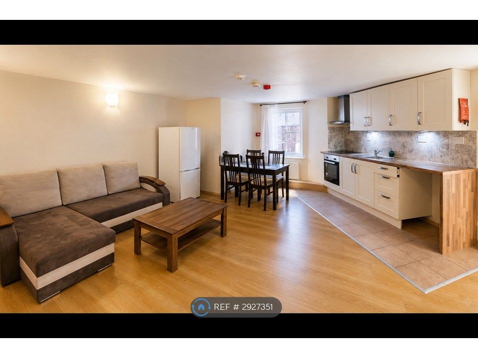 Property photo 1 of 3