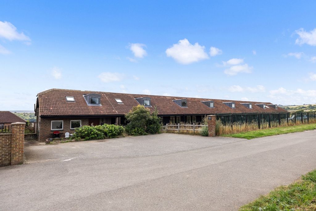 Property photo 2 of 10 5347762