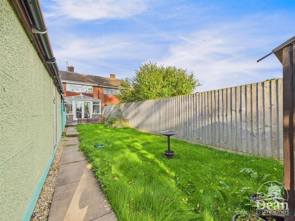 Property photo 2 of 18