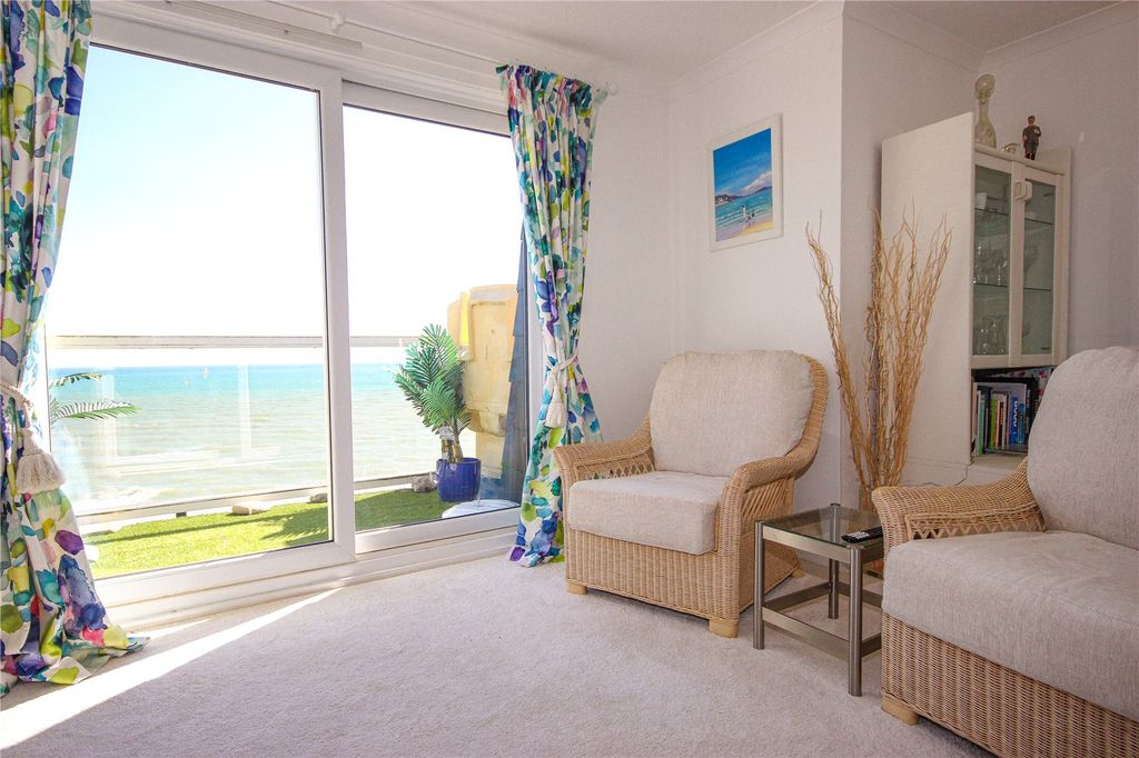 Property photo 3 of 15 Picture 3