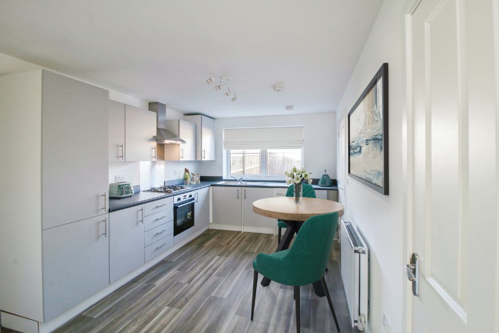 Property photo 3 of 6 Kitchen / Dining Room