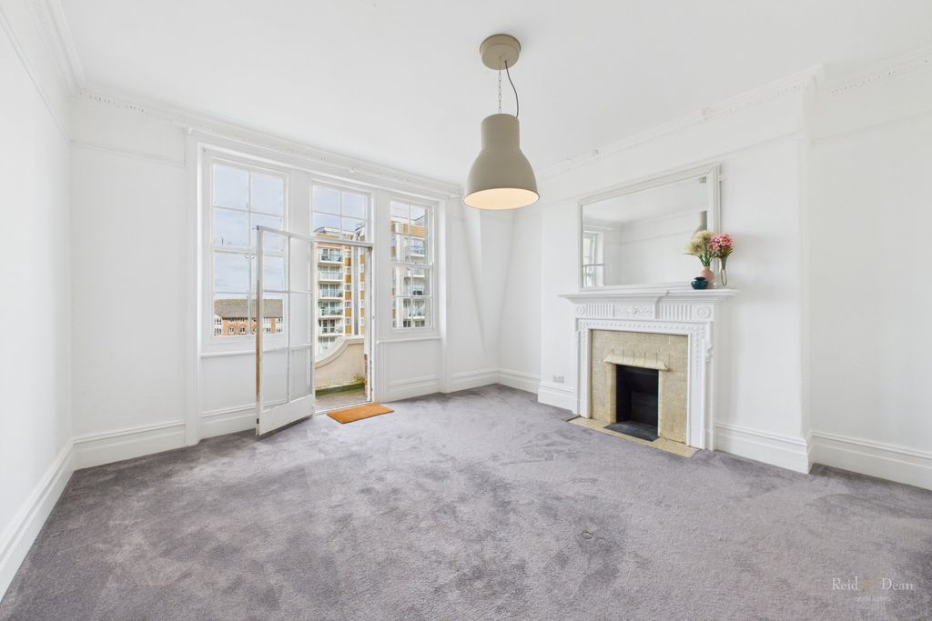 Property photo 2 of 11 374-Hr-2.Jpg