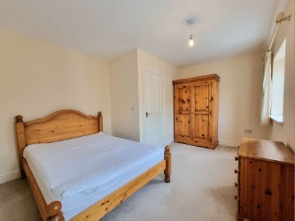 Property photo 3 of 33