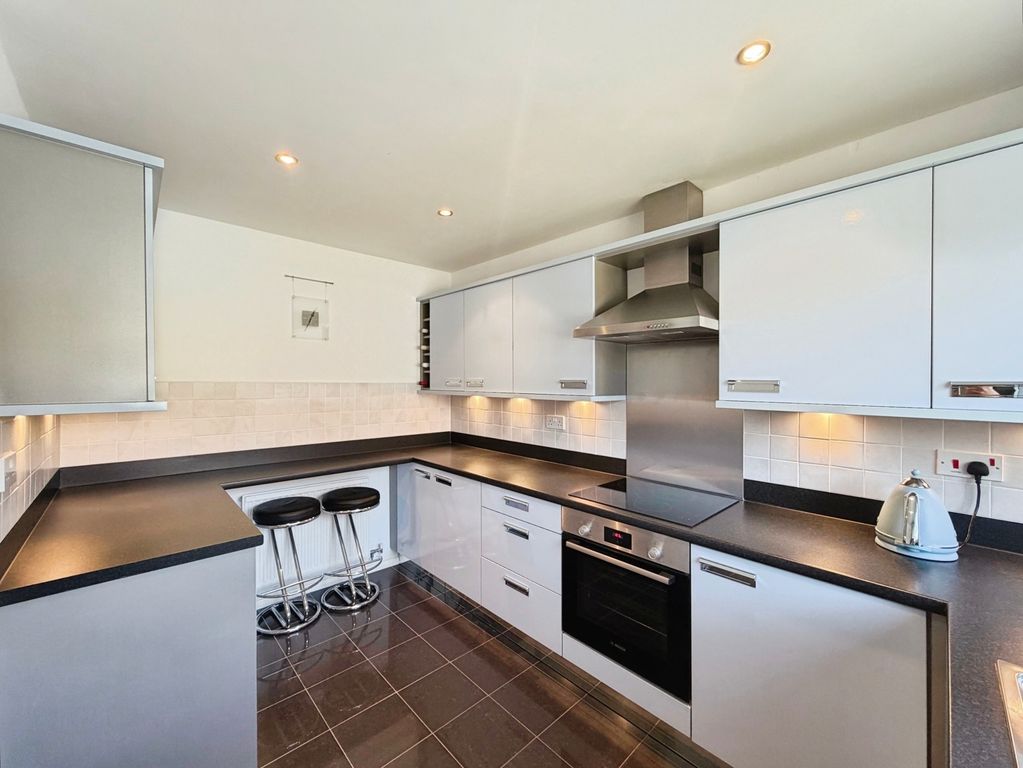 Property photo 2 of 17 Pbox-Img.Jpg