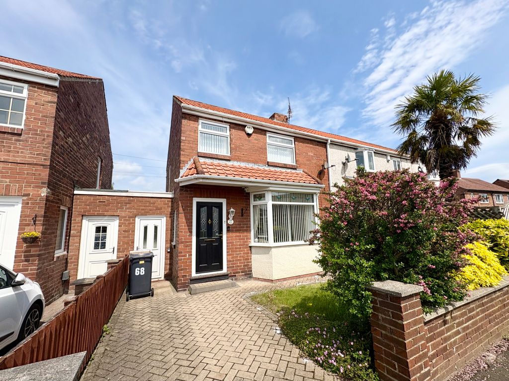 Property photo 1 of 11