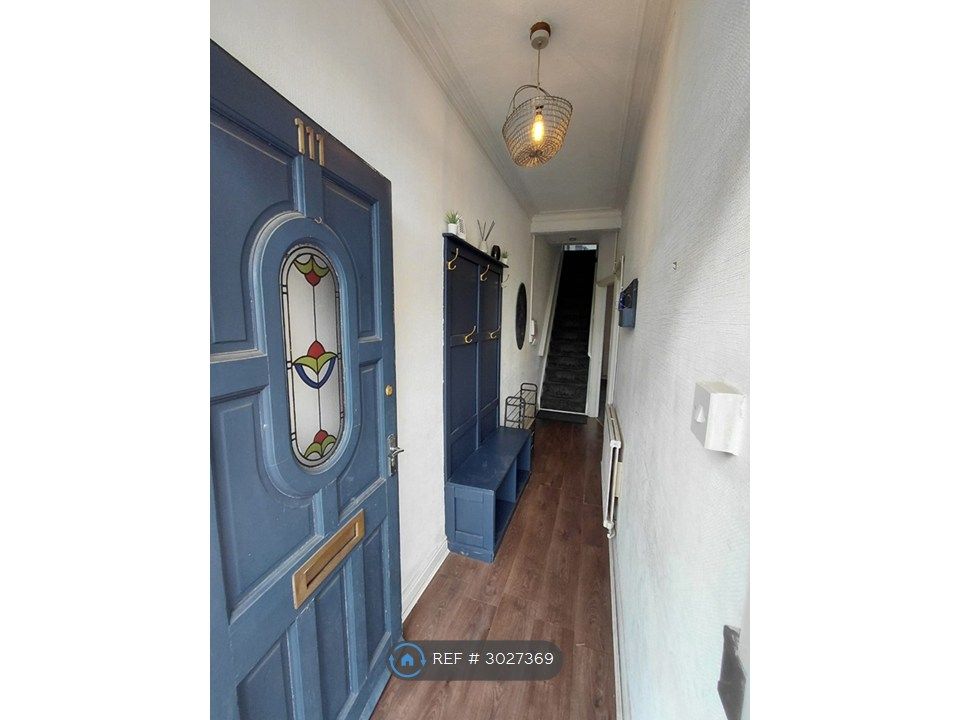 Property photo 2 of 12 Entrance Hallway