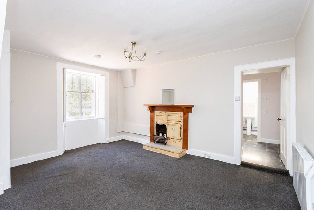 Property photo 3 of 26