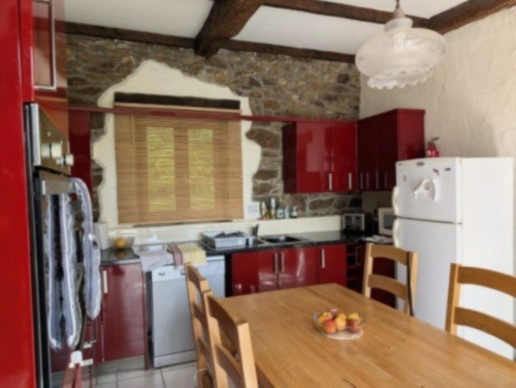 Property photo 3 of 40