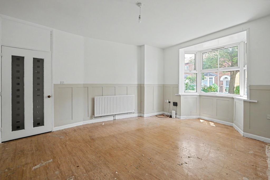 Property photo 3 of 20 29 Radcliffe Road, Southampton, Hampshire, So14 0Ph