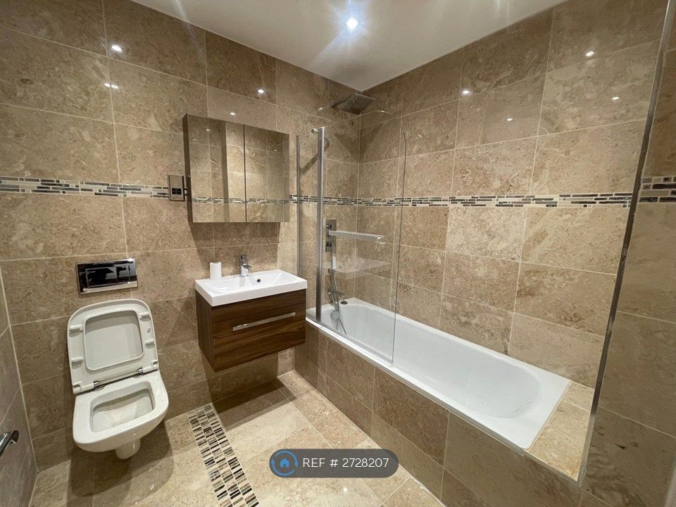 Property photo 3 of 15 Main Bathroom