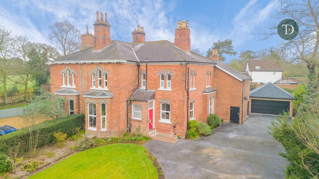 Property photo 1 of 48