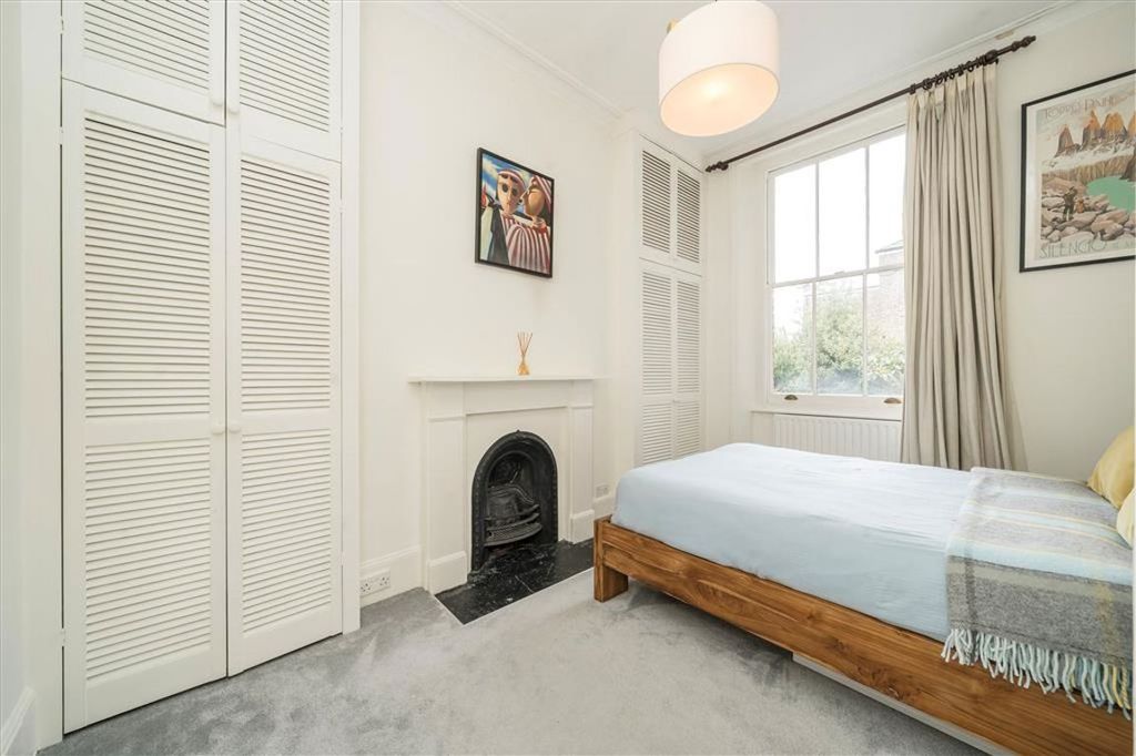 Property photo 3 of 6