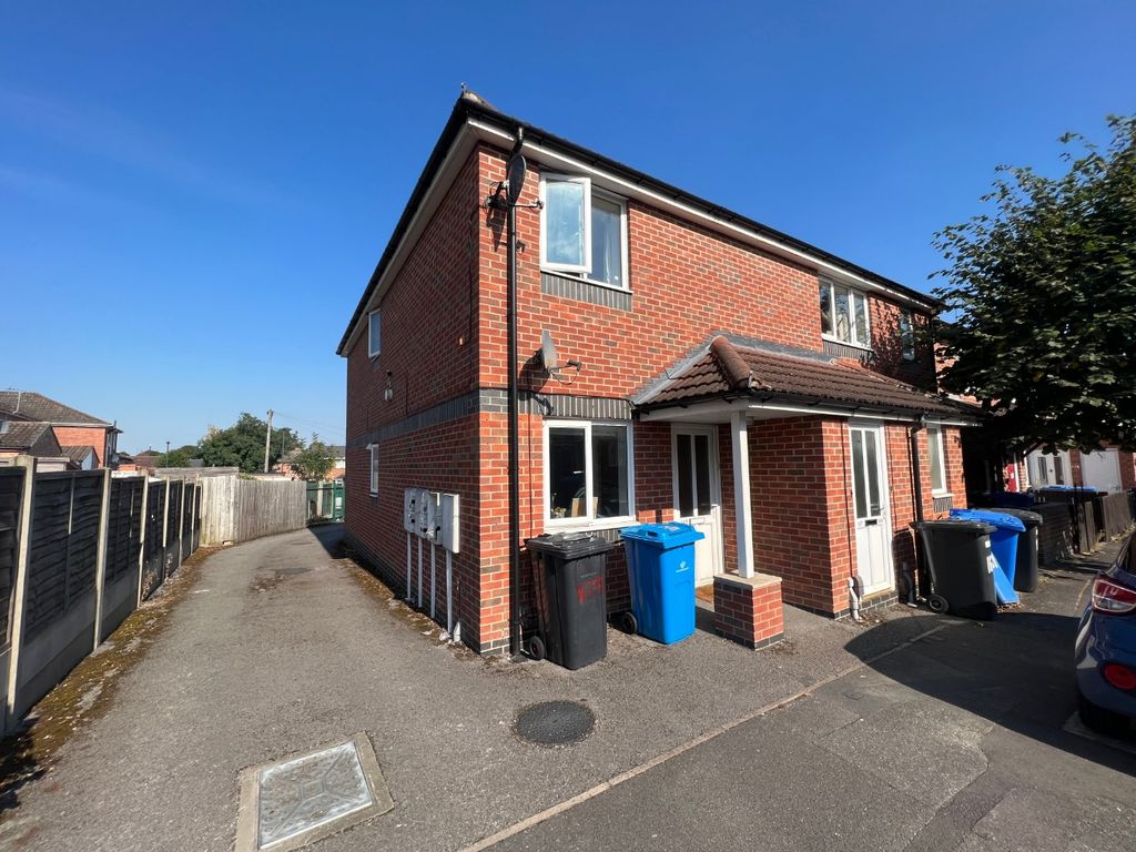 Property photo 1 of 6 2677701