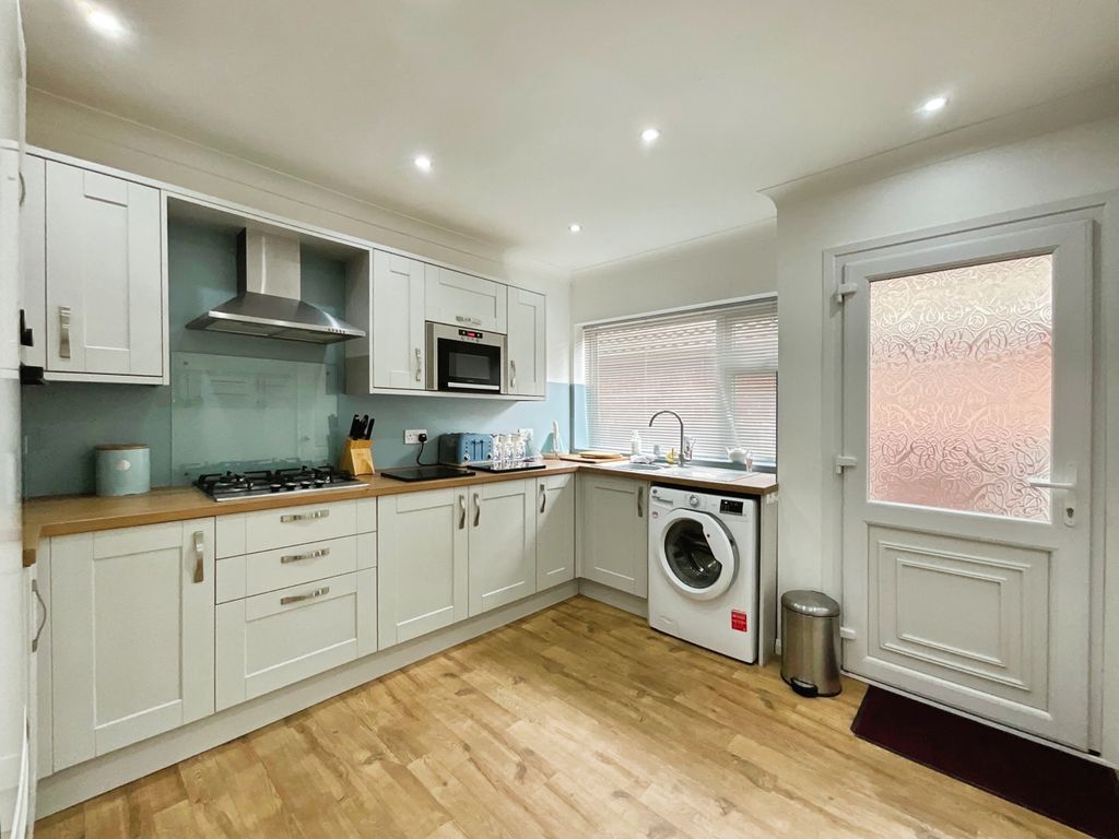 Property photo 2 of 15 827A3A36-0-426E-93Ae-4Fd7194C57Fc-1412-000000680Dd27762
