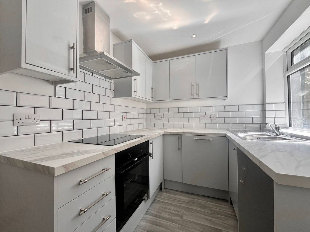 Property photo 1 of 26