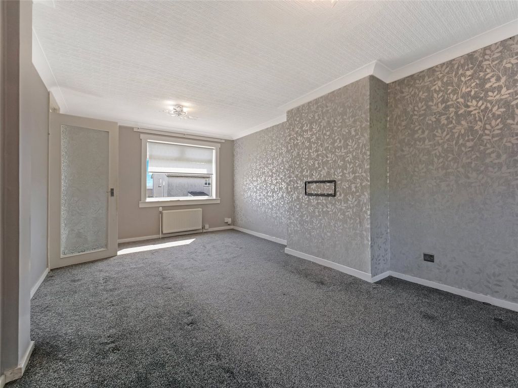 Property photo 2 of 21 Picture No. 18