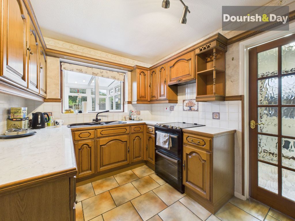 Property photo 2 of 25