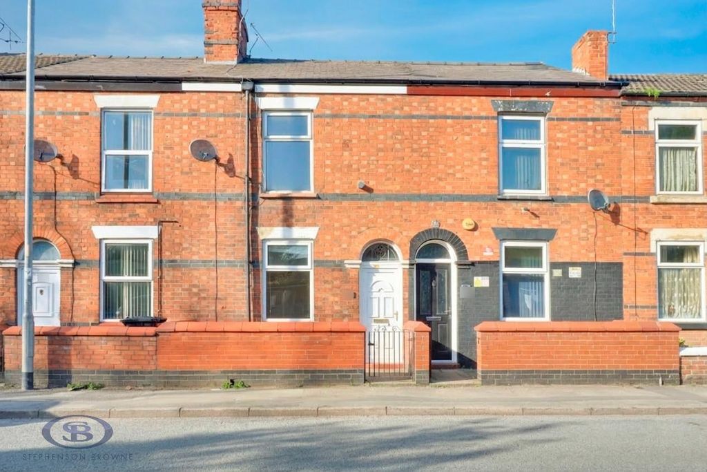 Property photo 1 of 21