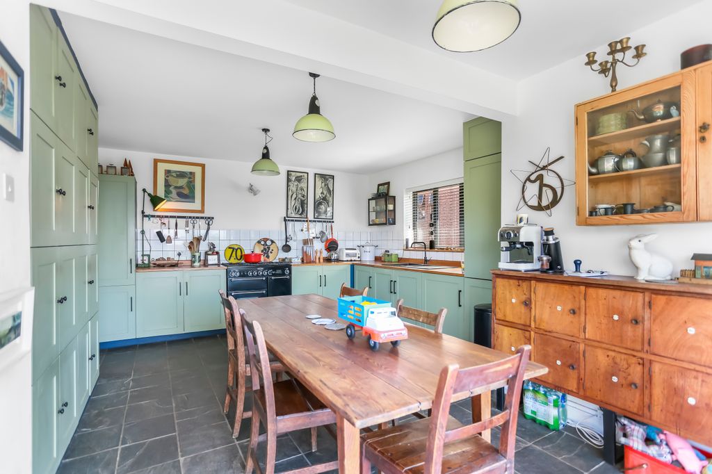 Property photo 3 of 17 296A6217
