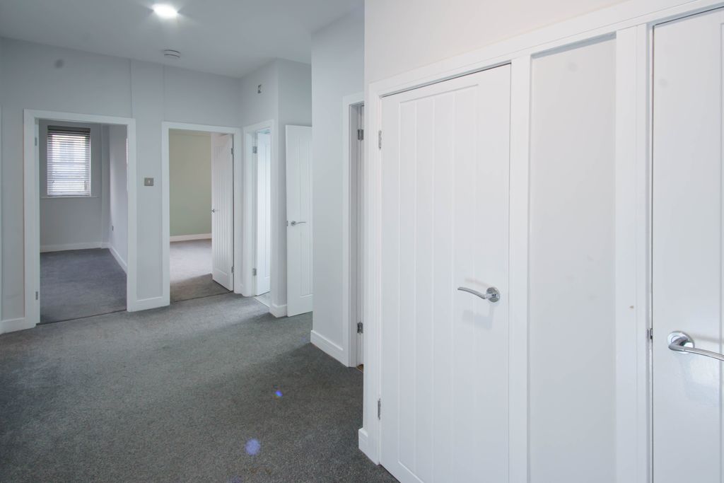 Property photo 2 of 25 Photo 1